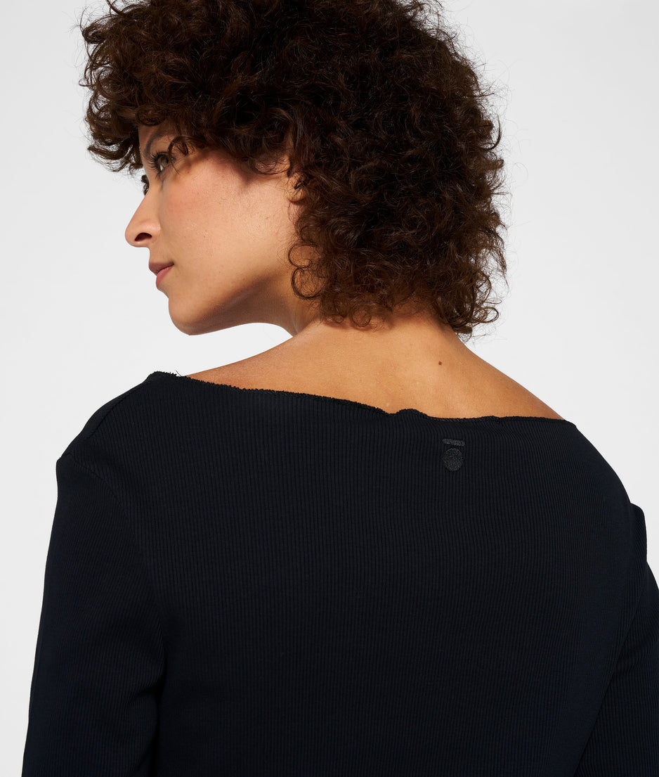 soft rib boatneck tee | black