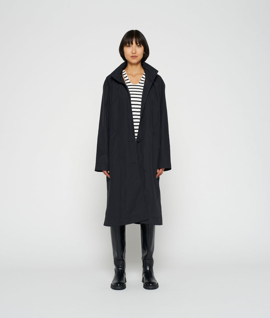 nylon coat 10 | black