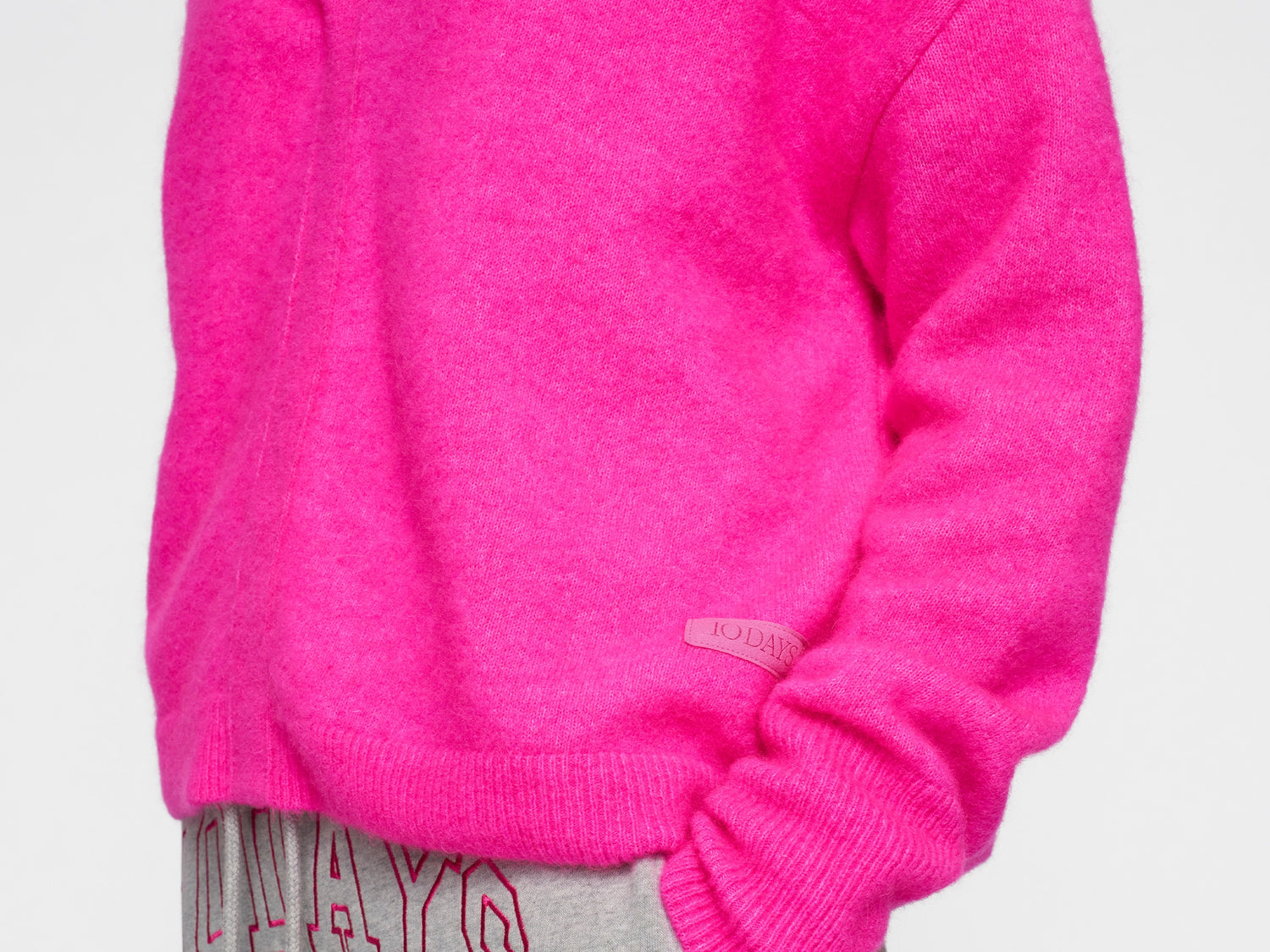 v-neck knit sweater | neon pink