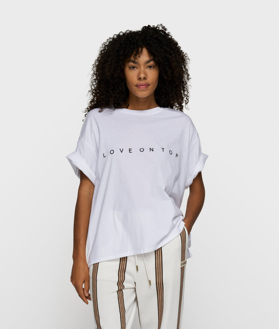 love tee | white