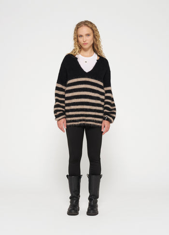 soft hairy sweater stripes | black/light latte