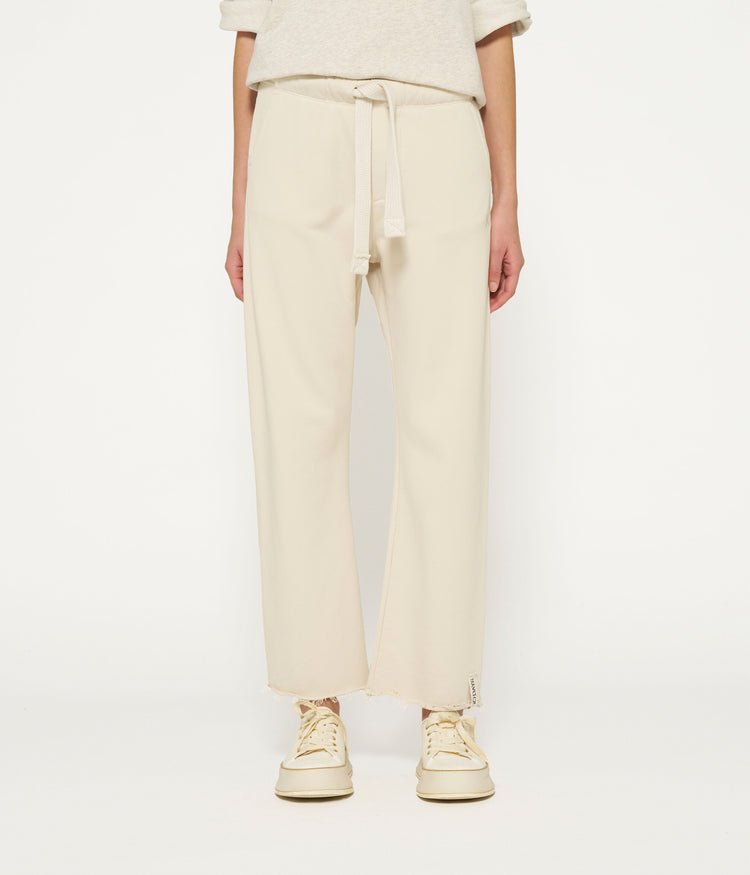 beach jogger | light safari