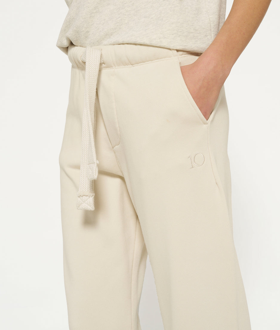 beach jogger | light safari