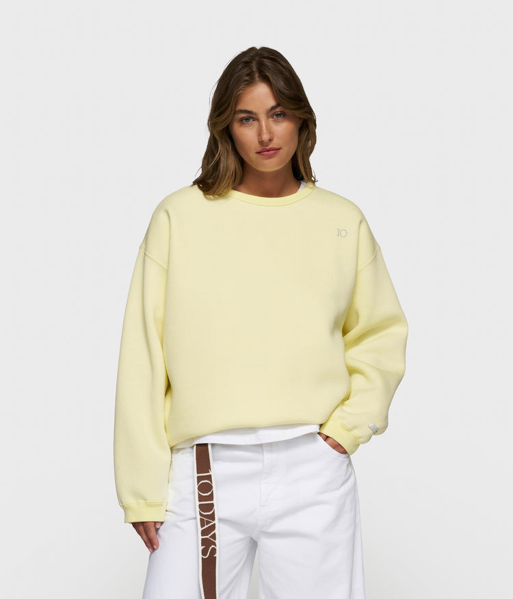raw edge sweater | pastel yellow