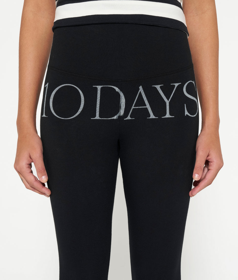 logo yoga leggings | black