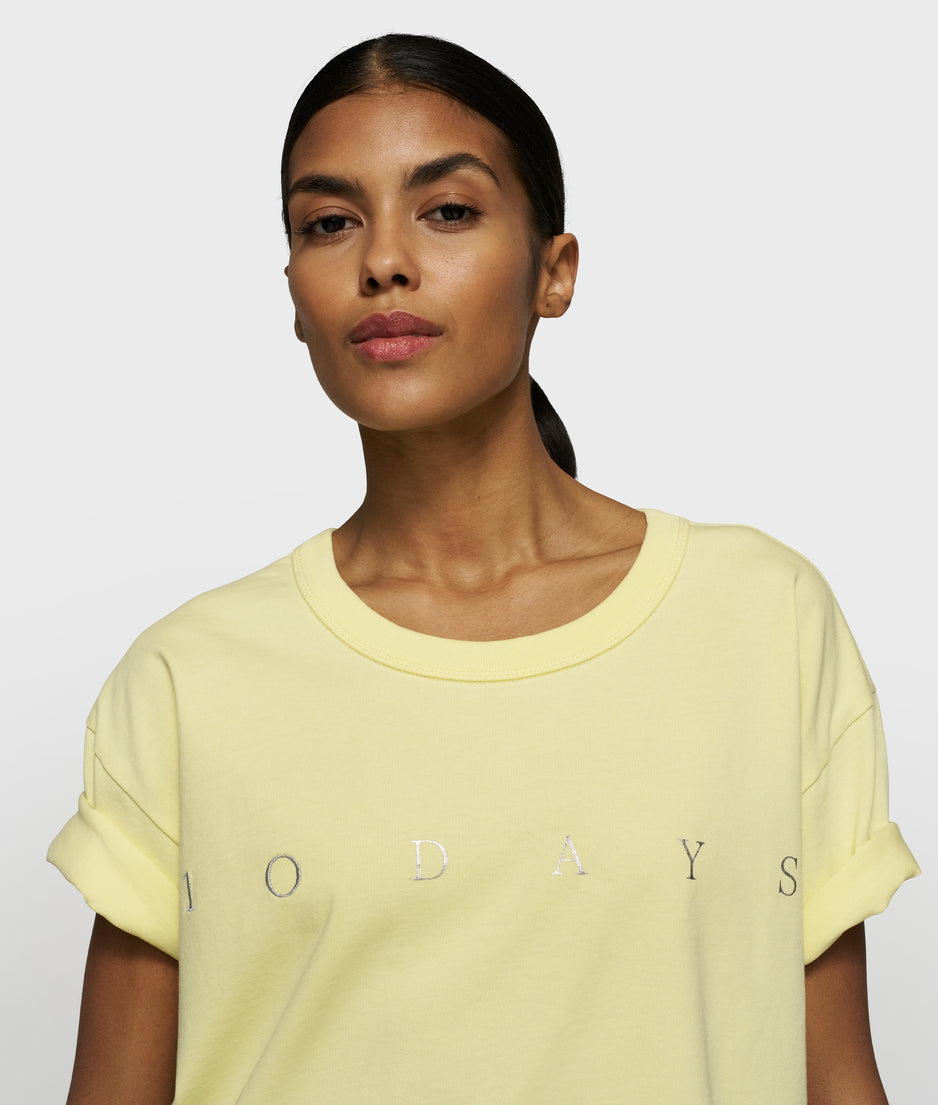 thick cotton tee logo | pastel yellow