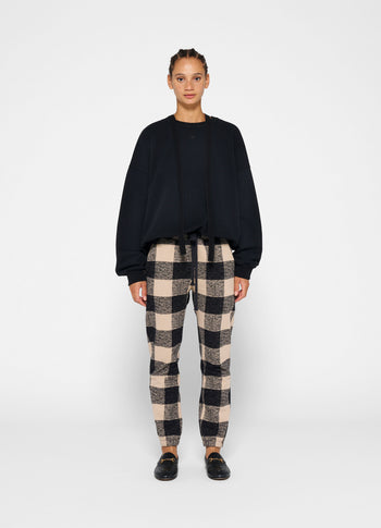 cropped jogger check | black
