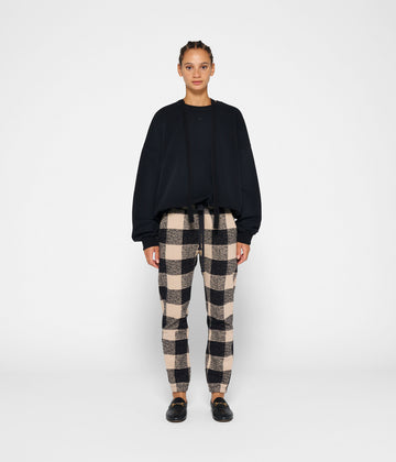 cropped jogger check | black