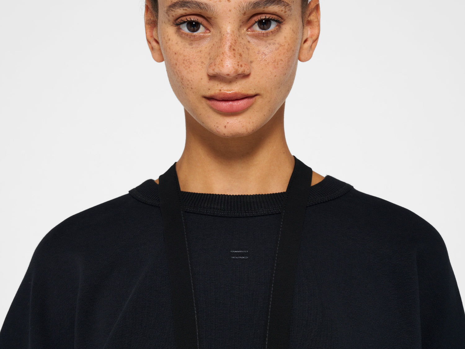 bow sweater | black