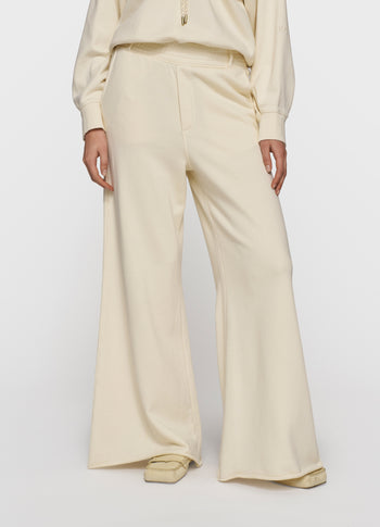 wide leg jogger | soft vanilla