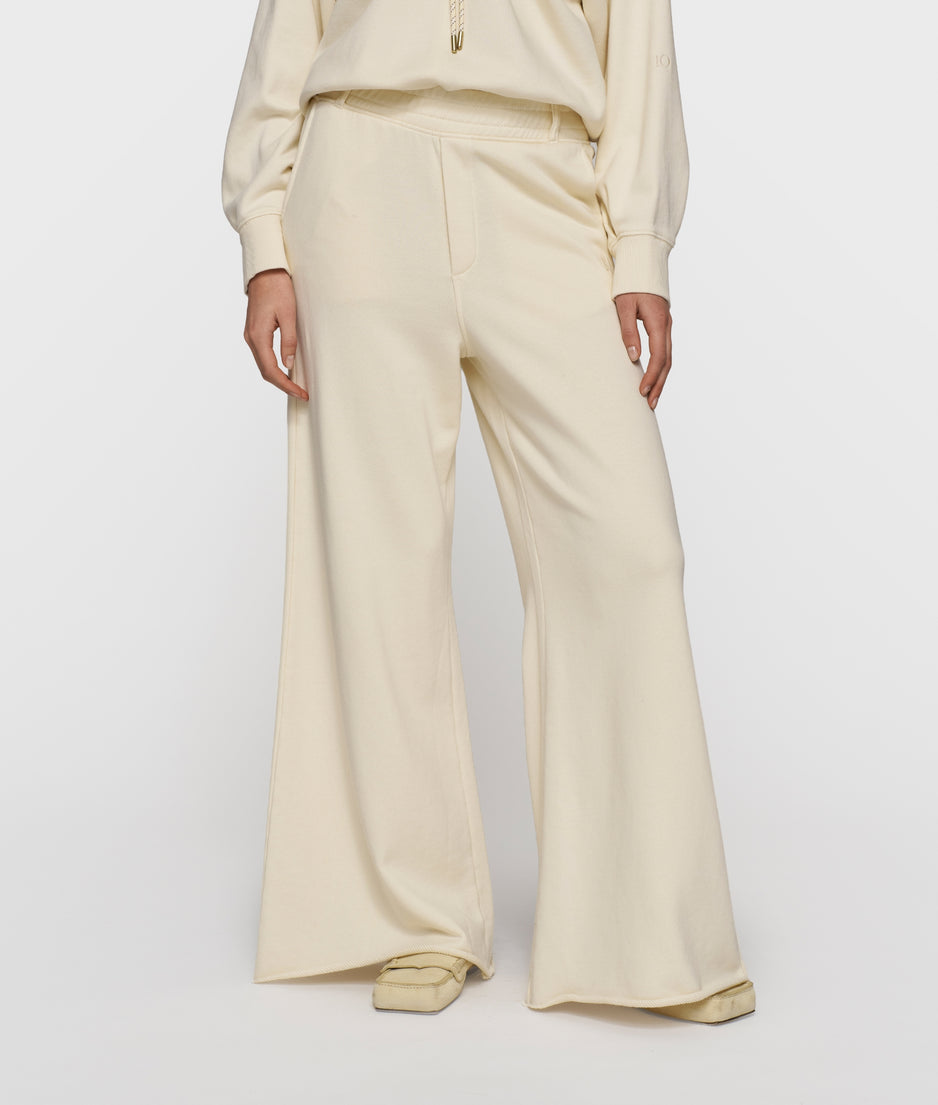 wide leg jogger | soft vanilla