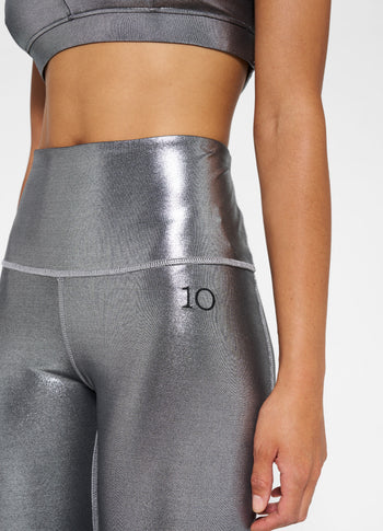 shiny yoga leggings | silver