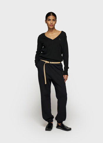 v-knit classic cashmere | black