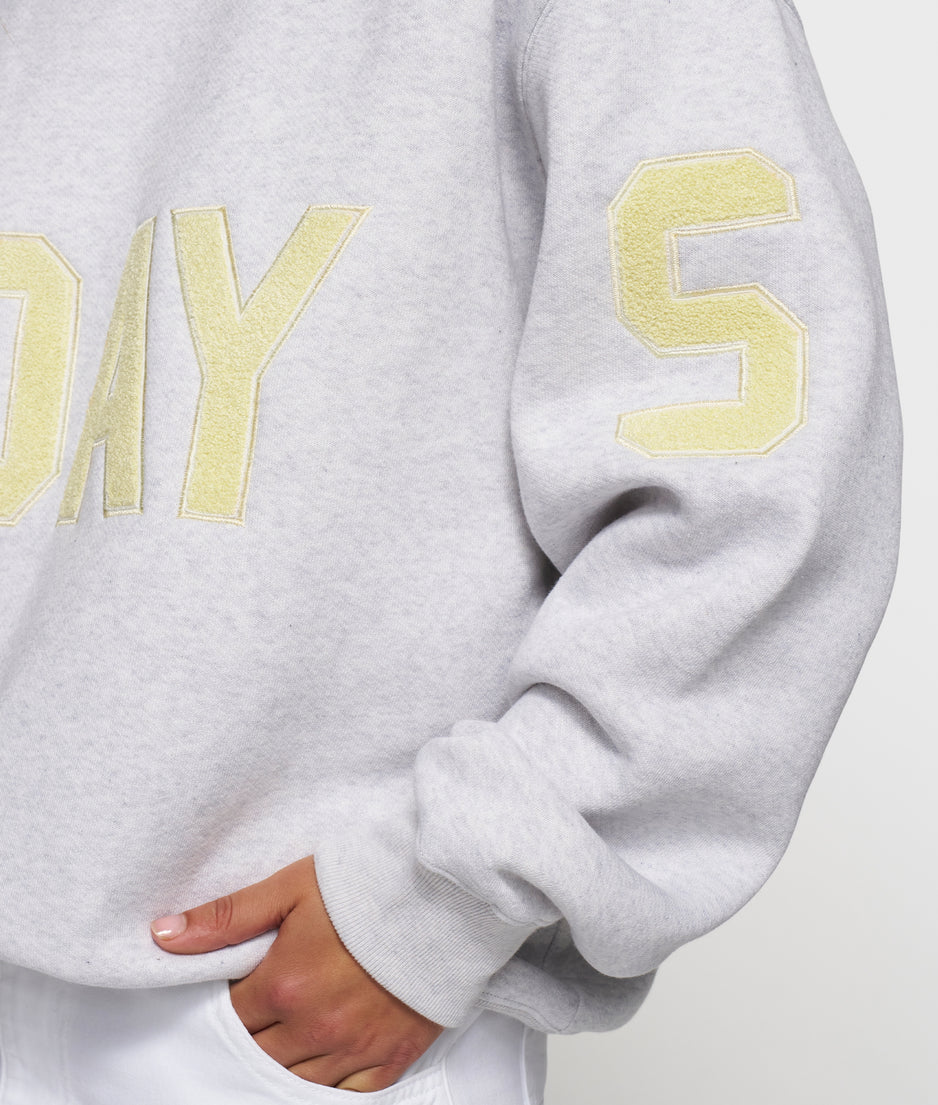 statement sweater logo patch | white grey melee