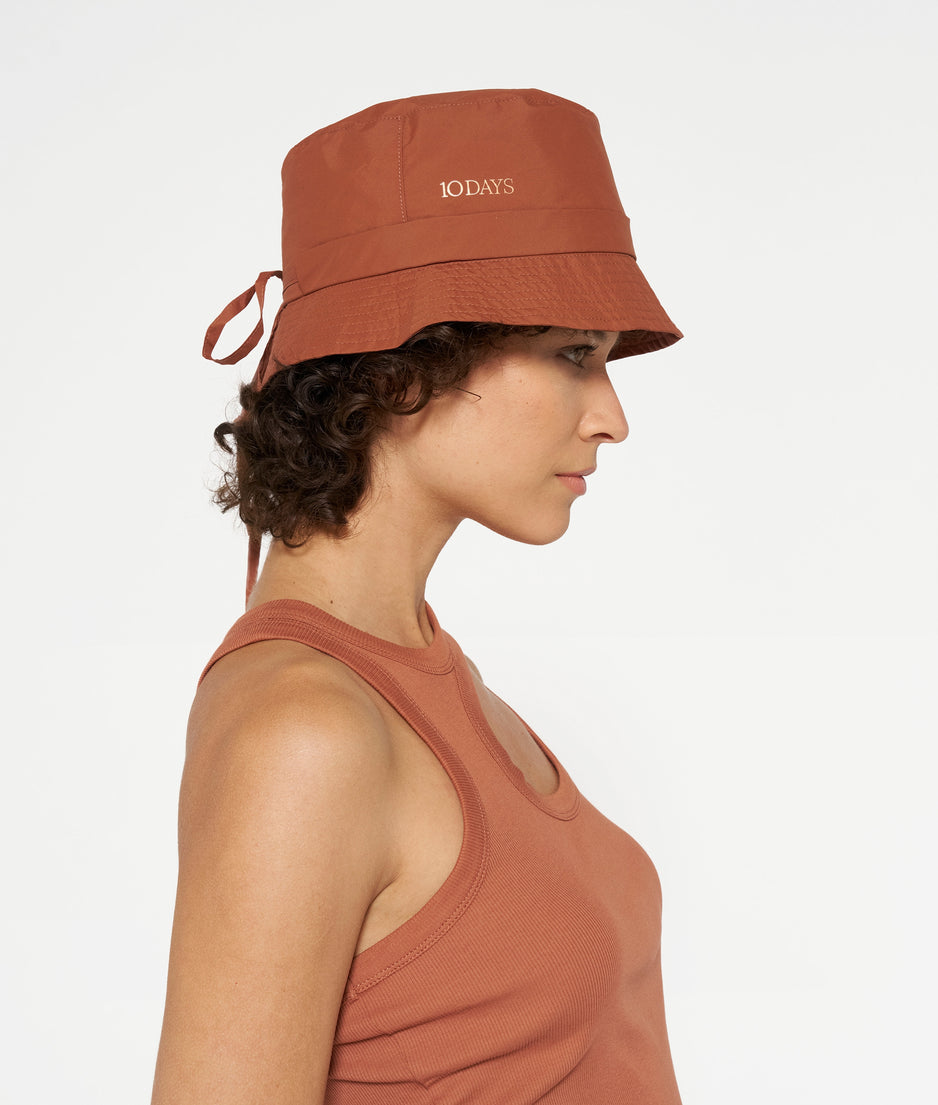 bucket hat | saddle brown