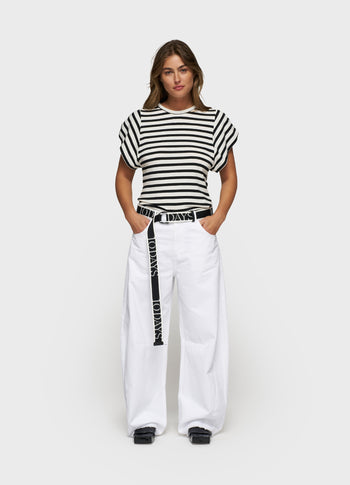 strong shoulder tee modal stripes | ecru/black