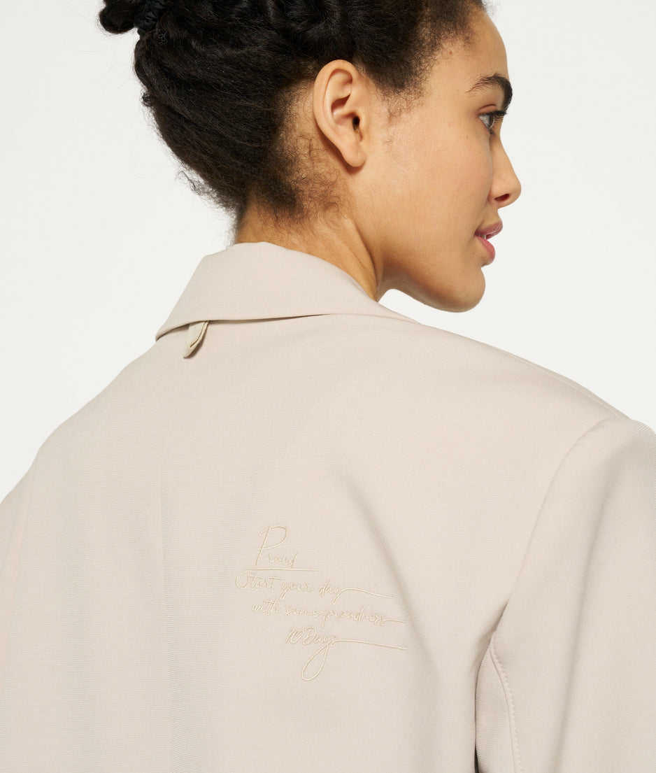 proud blazer | light safari