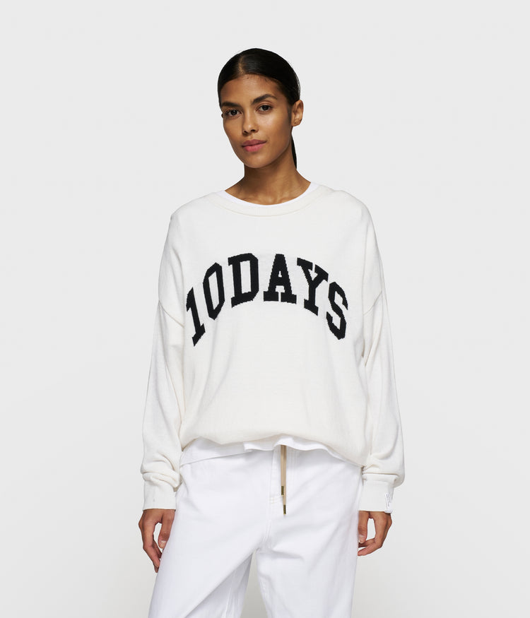 statement sweater knit | white