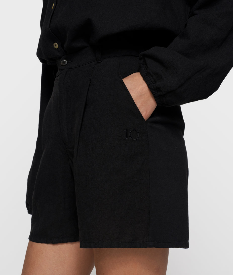 wide shorts linen | black