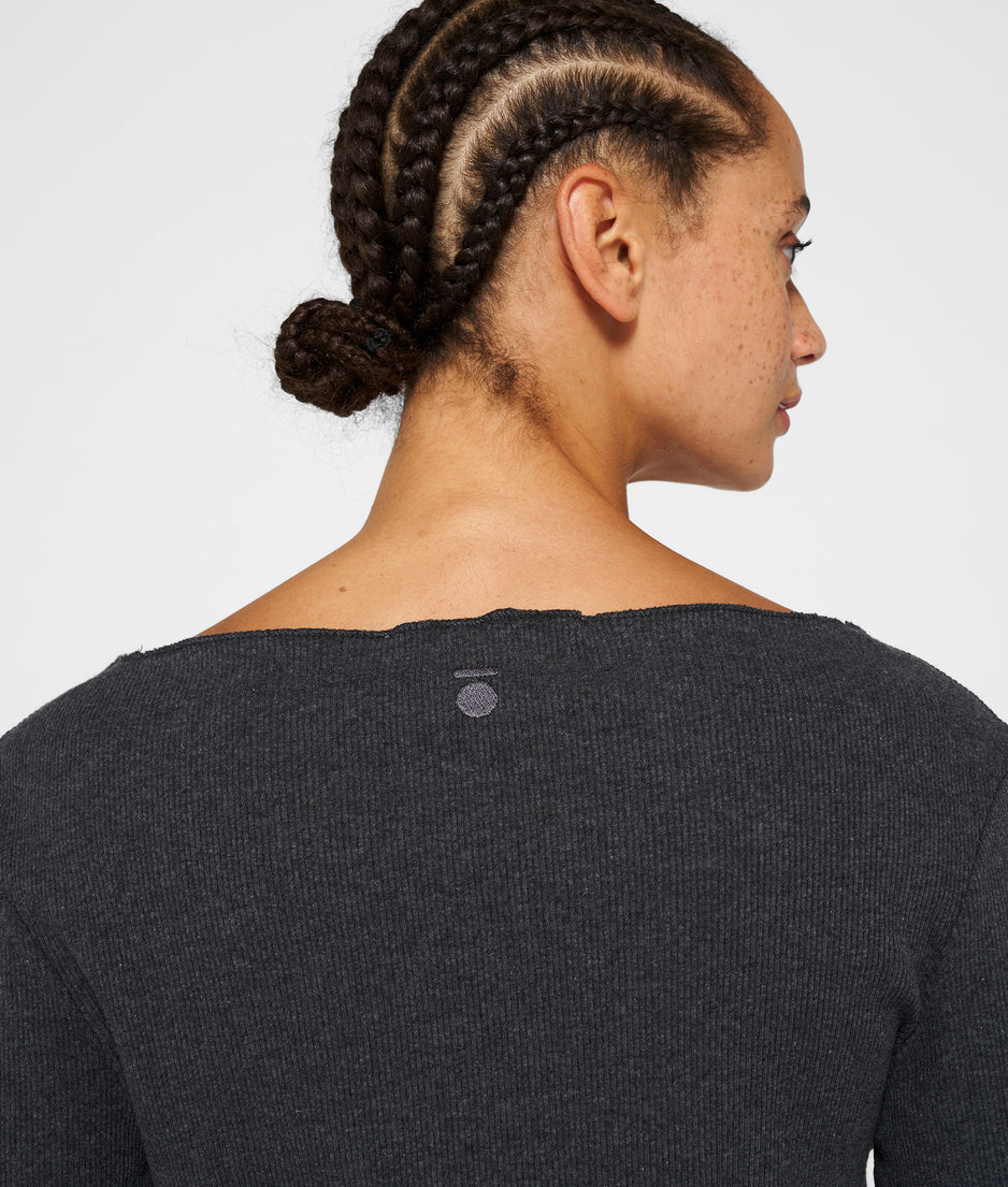 soft rib boatneck tee | antra melee