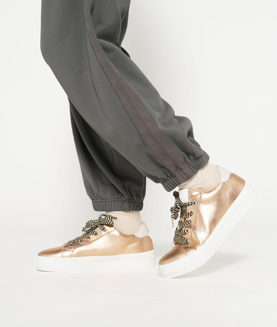 sneakers | rose gold