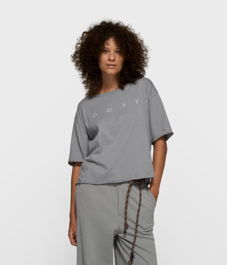 short sleeve tee logo | light graphite