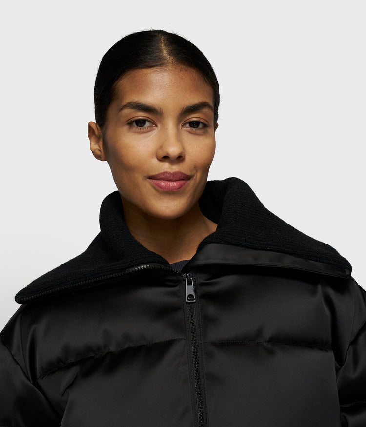 the smoking puffer jacket | black