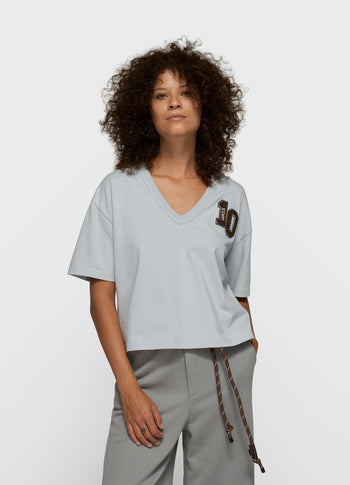 thick cotton v-neck tee | clean blue