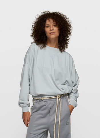 sweater pleat | clean blue