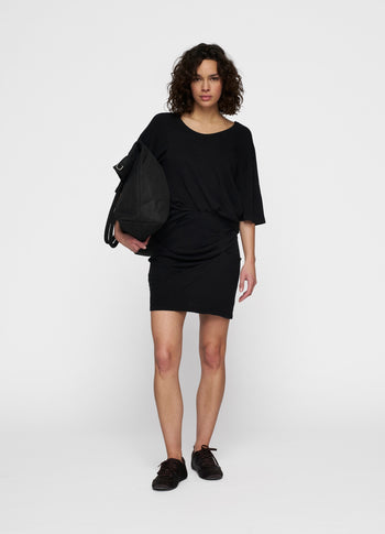 deep tee linen | black