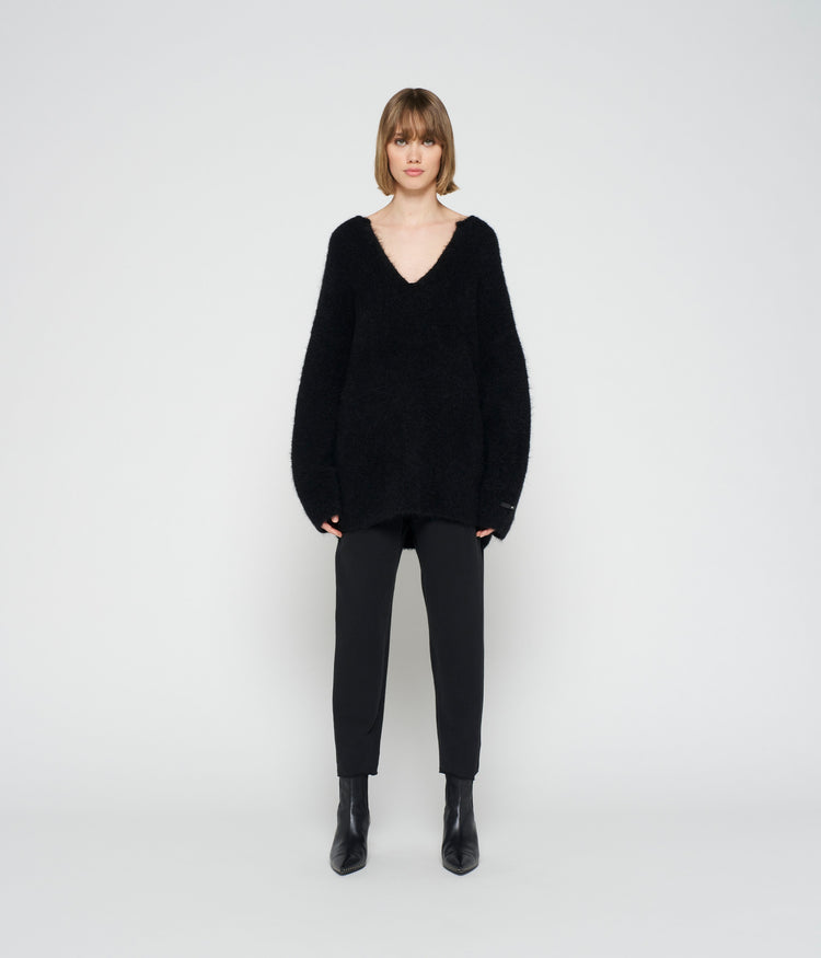 soft oversized sweater | black