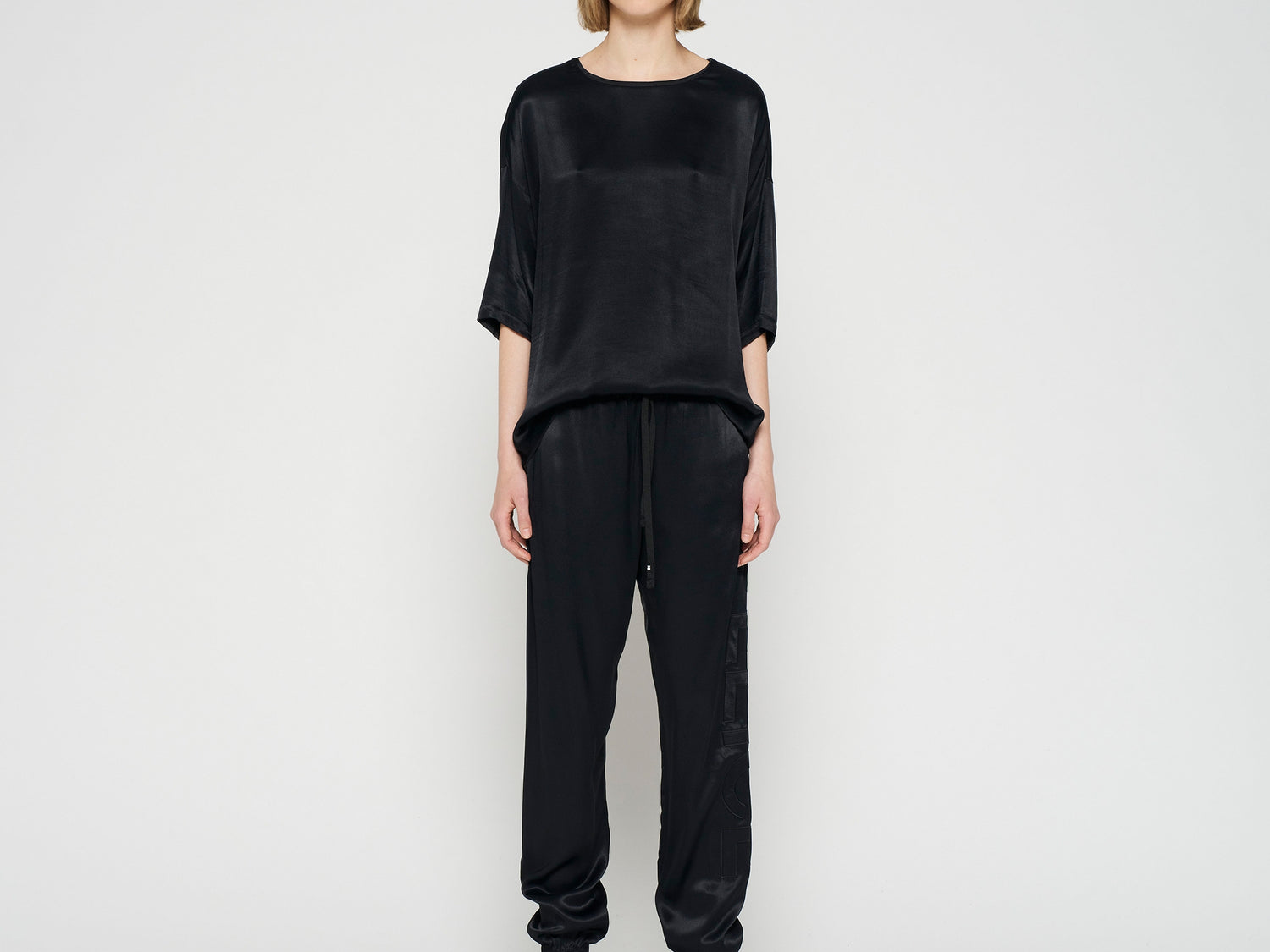 smoking jogger | black